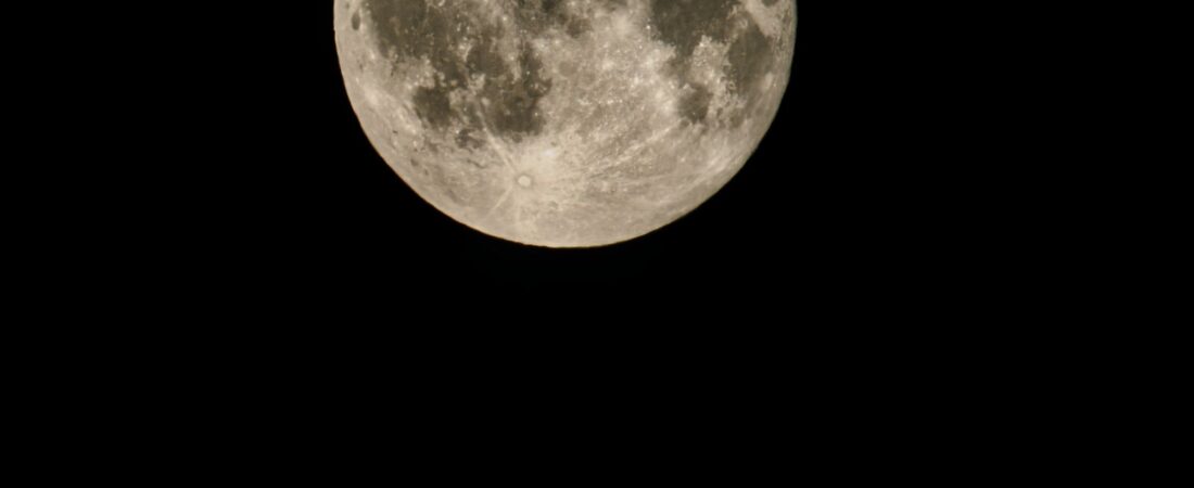 Las fases de la Luna y tu ánimo: guía para leer tu energía